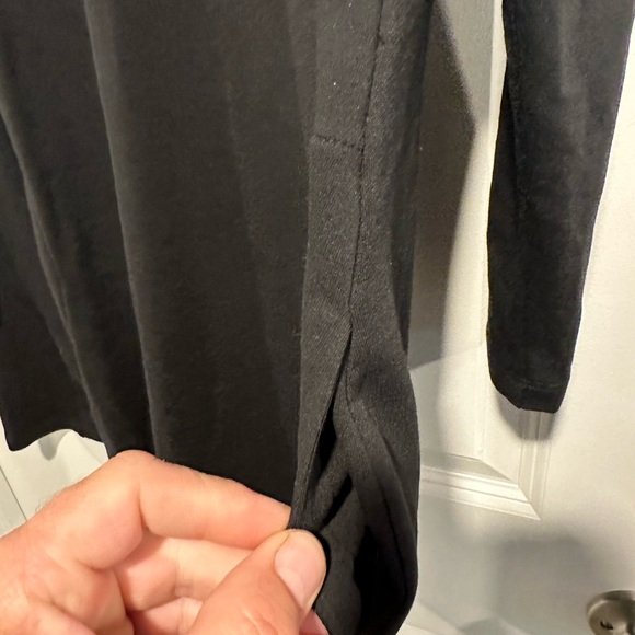 Mr. Max Swing Tunic with Pockets - Picture 6 of 7